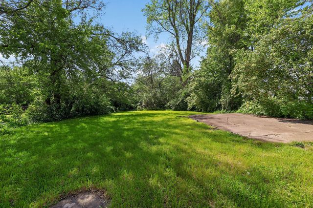 3041 Bluefield Drive, Columbus, OH 43207