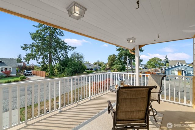 501 3rd Street, Steilacoom, WA 98388