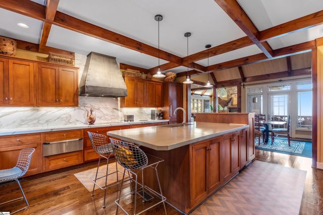 6 Eagle Rock Road, Landrum, SC 29356