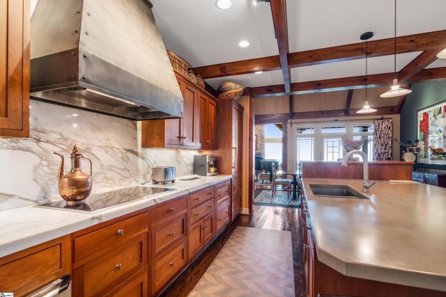 6 Eagle Rock Road, Landrum, SC 29356