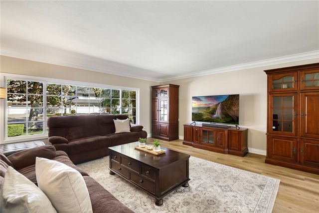 2210 Richmond Street, Santa Ana, CA 92705