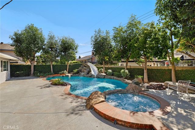 2210 Richmond Street, Santa Ana, CA 92705