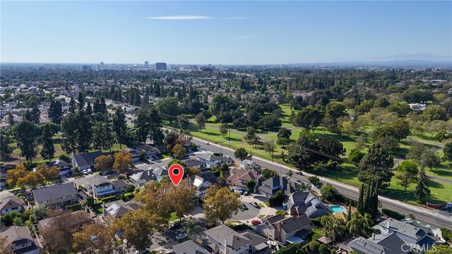 2210 Richmond Street, Santa Ana, CA 92705