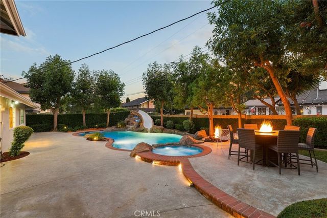 2210 Richmond Street, Santa Ana, CA 92705