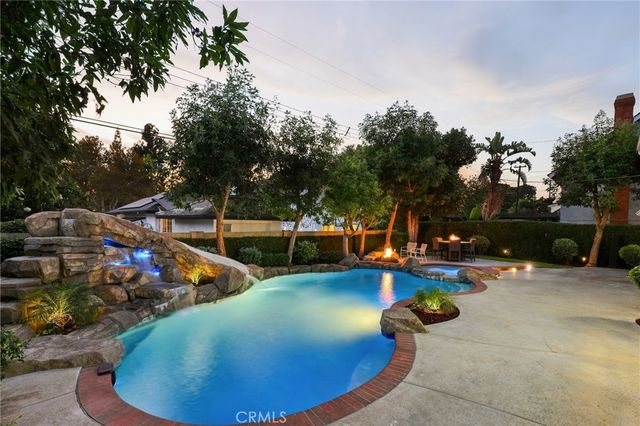 2210 Richmond Street, Santa Ana, CA 92705