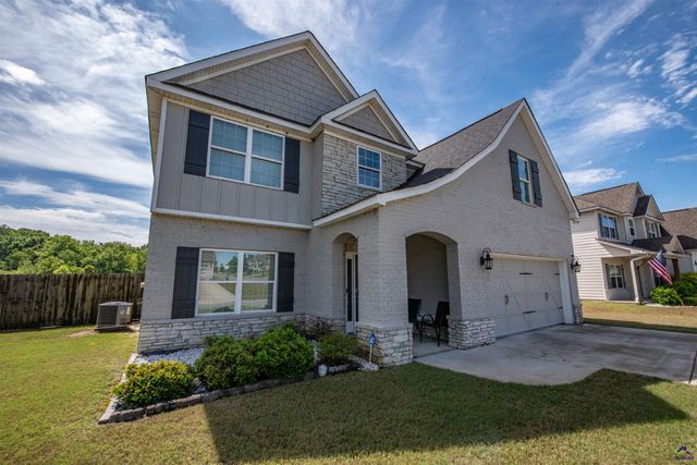 125 Amberley Ct, Kathleen, GA 31047