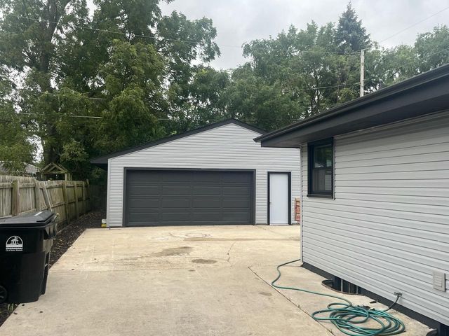 3315 Conrad DRIVE, Racine, WI 53404