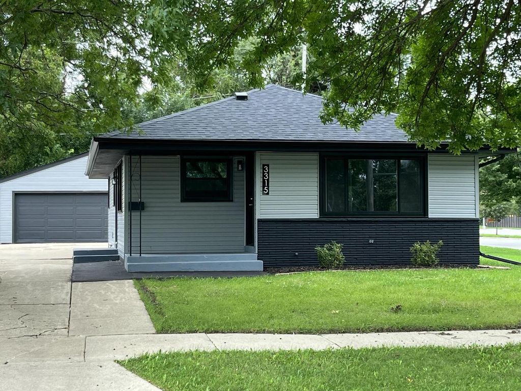 3315 Conrad DRIVE, Racine, WI 53404