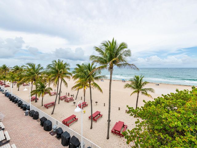111 Briny Avenue 2409, Pompano Beach, FL 33062