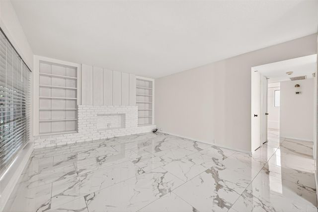 2201 Fountain View Drive 54, Houston, TX 77057