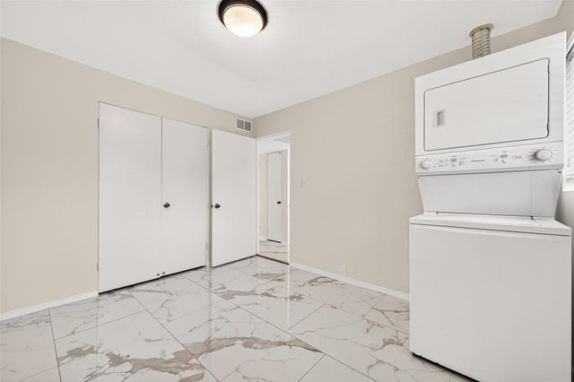 2201 Fountain View Drive 54, Houston, TX 77057