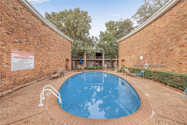 2201 Fountain View Drive 54, Houston, TX 77057