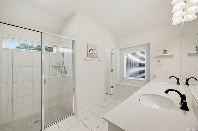 2055 COWAN DR, New Braunfels, TX 78132