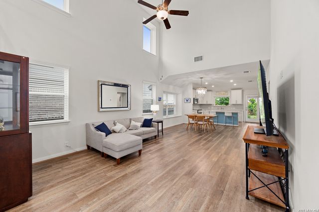 2055 COWAN DR, New Braunfels, TX 78132