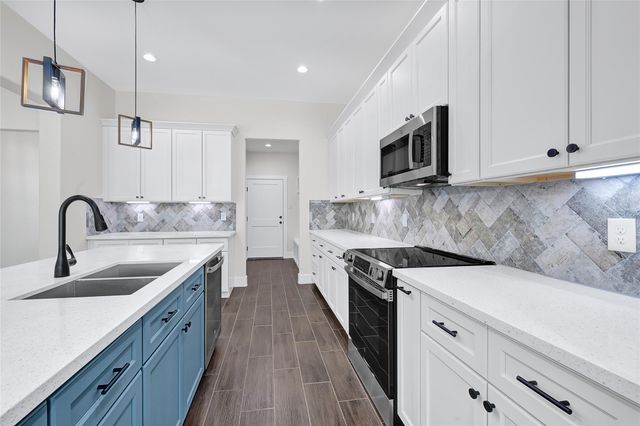 10154 County Road 302, Plantersville, TX 77363