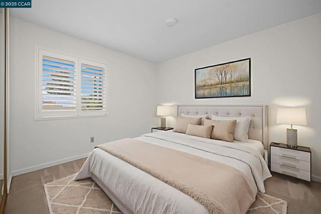308 Mountaire Pkwy, Clayton, CA 94517