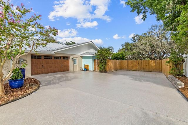 11310 DONNEYMOOR DRIVE, Riverview, FL 33569