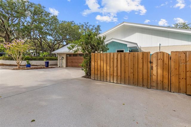 11310 DONNEYMOOR DRIVE, Riverview, FL 33569