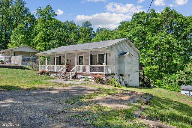 407 FREEZE RD, Linden, VA 22642