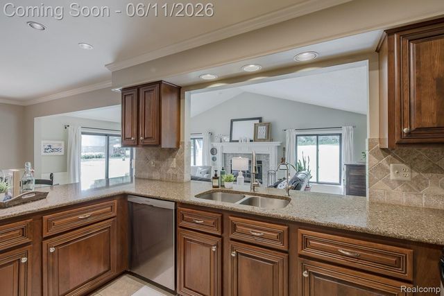 6563 Sun Valley Drive, Independence Charter Township, MI 48348