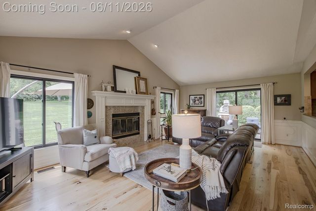 6563 Sun Valley Drive, Independence Charter Township, MI 48348