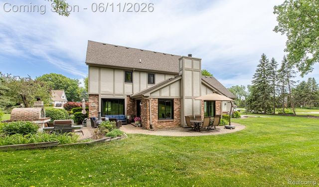 6563 Sun Valley Drive, Independence Charter Township, MI 48348