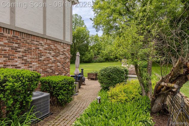6563 Sun Valley Drive, Independence Charter Township, MI 48348