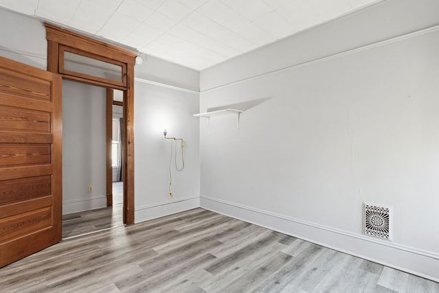 705 W Market Street, Bloomington, IL 61701