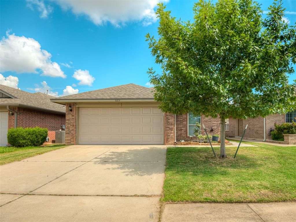 623 SW 37th Street, Moore, OK 73160