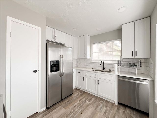 11007 Tobasa Court, Houston, TX 77086