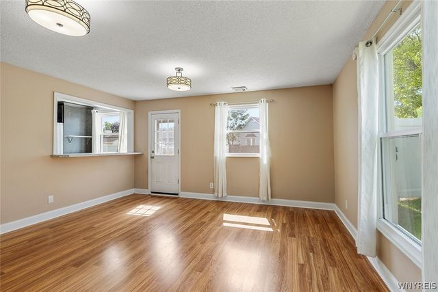 242 Sundridge Drive, Amherst, NY 14228