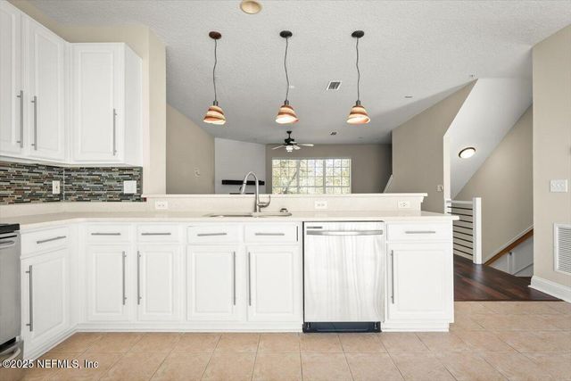 4426 CAPITAL DOME Drive, Jacksonville, FL 32246