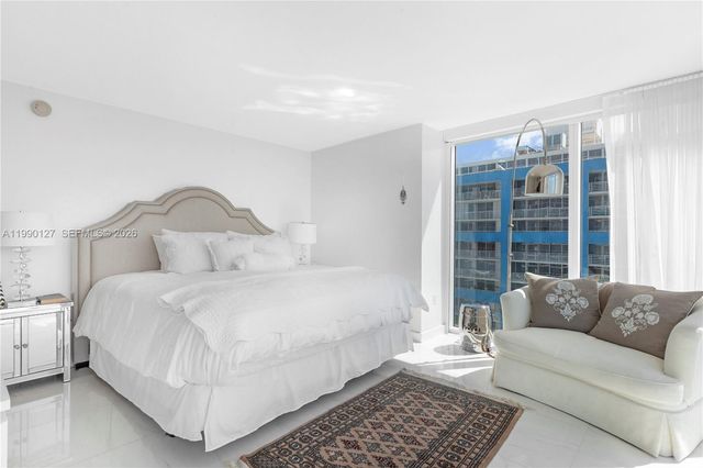 2101 Brickell Ave 1206, Miami, FL 33129