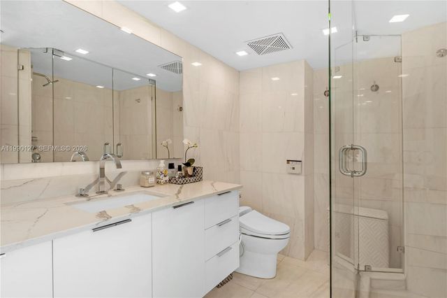 2101 Brickell Ave 1206, Miami, FL 33129