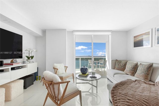 2101 Brickell Ave 1206, Miami, FL 33129