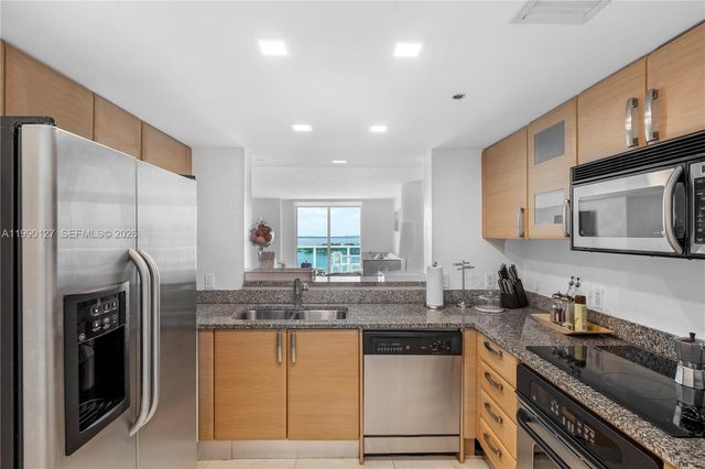 2101 Brickell Ave 1206, Miami, FL 33129