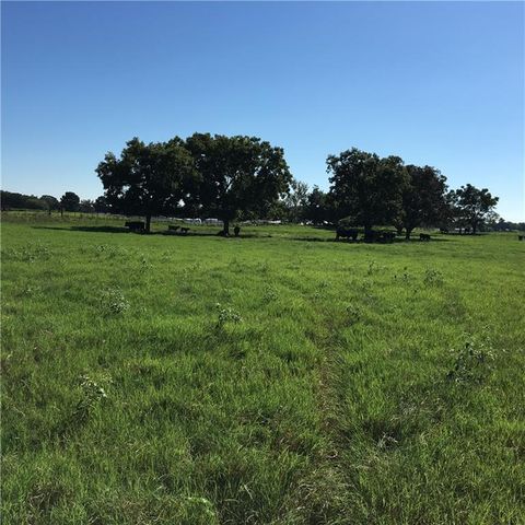 200 Pleasant Grove RD, Elgin, TX 78621