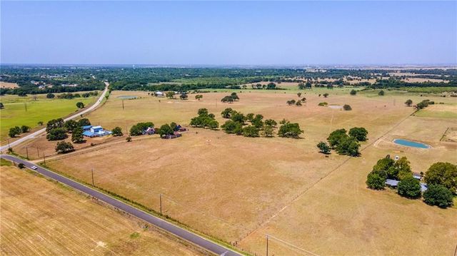 200 Pleasant Grove RD, Elgin, TX 78621