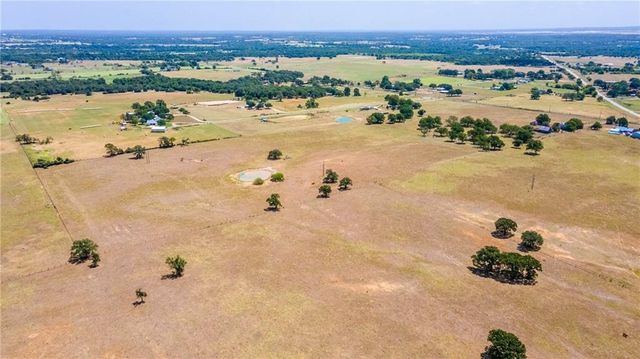 200 Pleasant Grove RD, Elgin, TX 78621