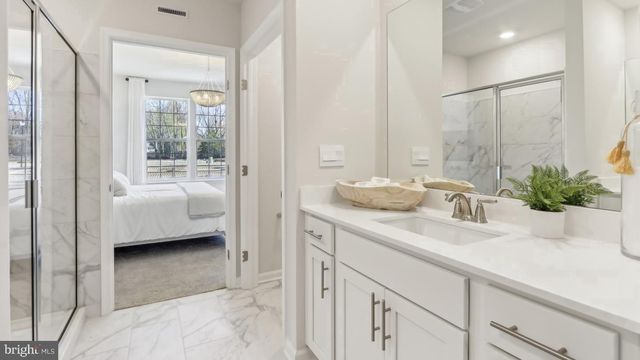 42 BRYCE DR, Monroeville, NJ 08343