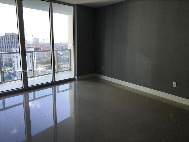 185 SW 7th St 2104, Miami, FL 33130