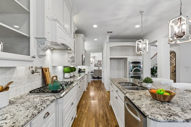605 Royal Glen Drive, Murphy, TX 75094