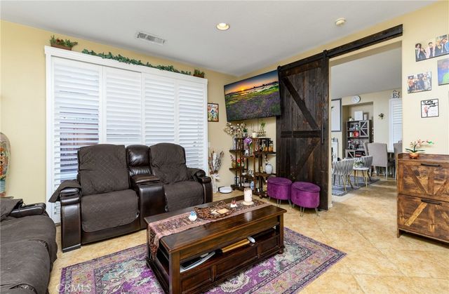 37249 Galileo Lane, Murrieta, CA 92563