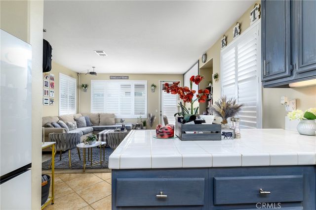 37249 Galileo Lane, Murrieta, CA 92563