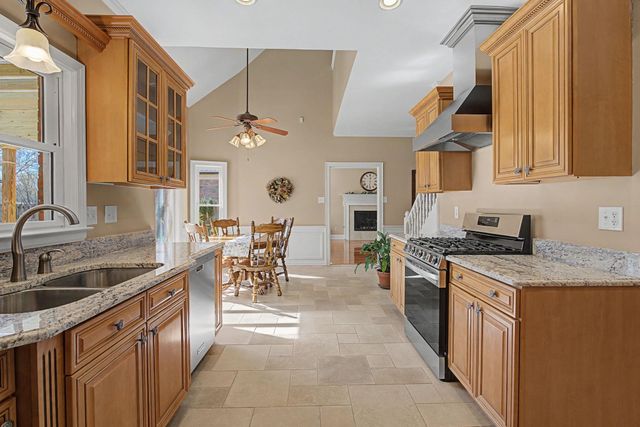 2530 DIBRELL TRAIL DR, Collierville, TN 38017