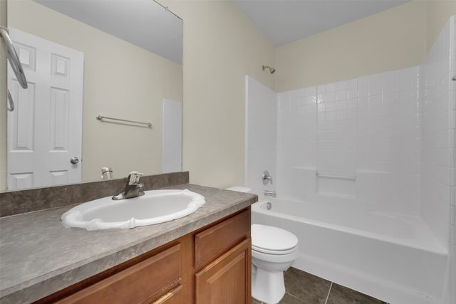 305 Woodridge Drive, Oak Point, TX 75068