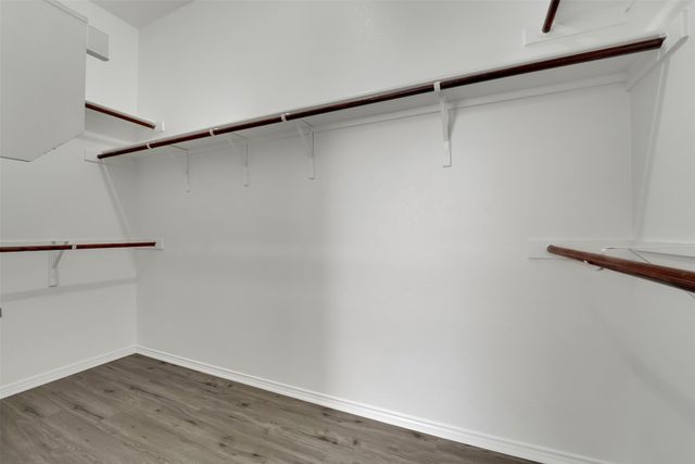 305 Woodridge Drive, Oak Point, TX 75068