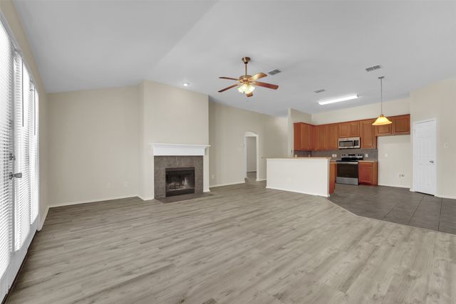 305 Woodridge Drive, Oak Point, TX 75068