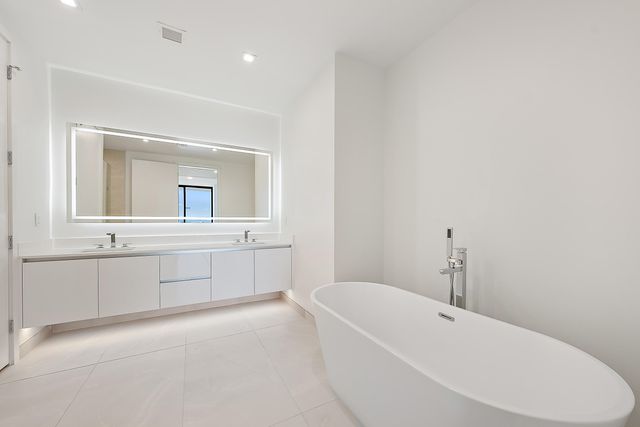 220 Lake Shore Drive N-1521, Lake Park, FL 33403