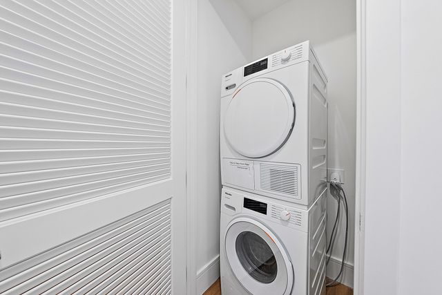 220 Lake Shore Drive N-1521, Lake Park, FL 33403